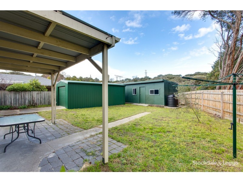 11 Tinapher Drive, Rye VIC 3941