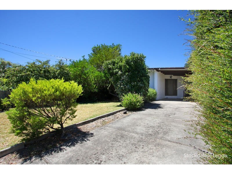 145 Ninth Avenue, Rosebud VIC 3939