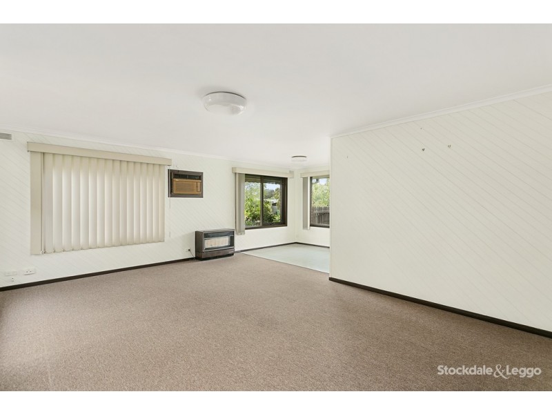 192 Eighth Avenue, Rosebud VIC 3939