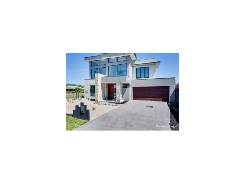 35 Mary Street, Safety Beach VIC 3936