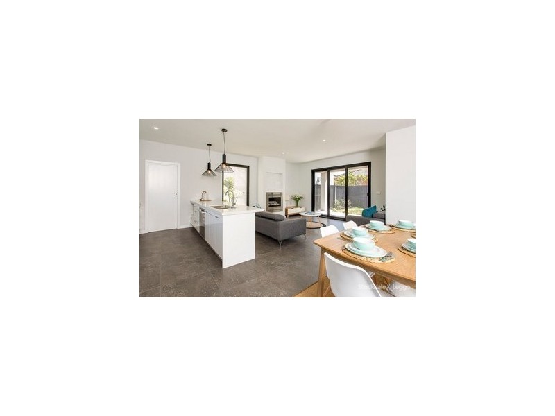 35 Mary Street, Safety Beach VIC 3936