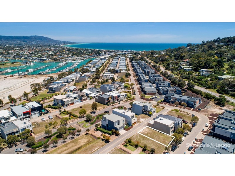 15 Helm Avenue, Safety Beach VIC 3936