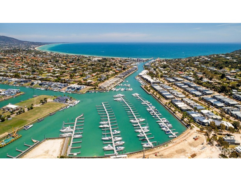 15 Helm Avenue, Safety Beach VIC 3936