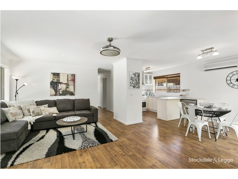 88 Leon Avenue, Rosebud VIC 3939