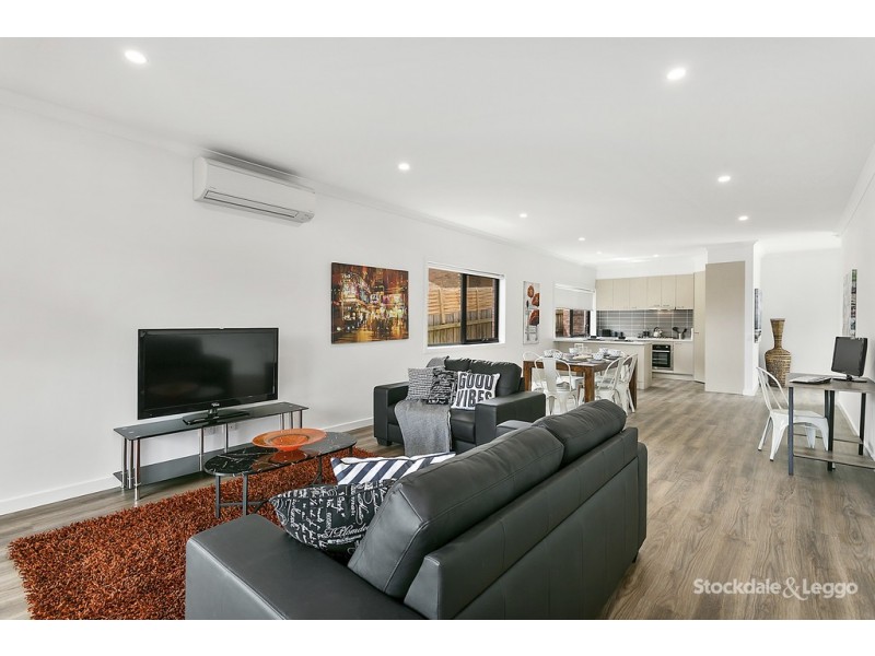 88A Leon Avenue, Rosebud VIC 3939