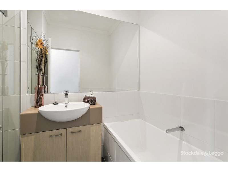 88A Leon Avenue, Rosebud VIC 3939