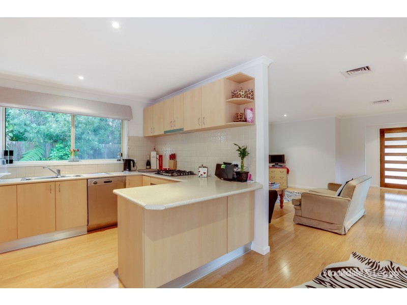 22 Leura Crescent, Rosebud VIC 3939