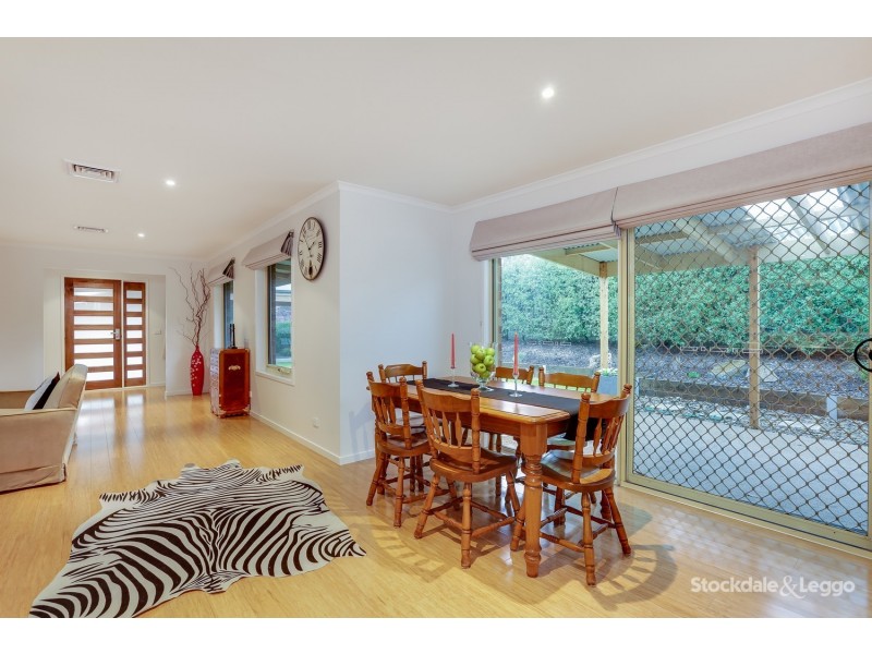 22 Leura Crescent, Rosebud VIC 3939