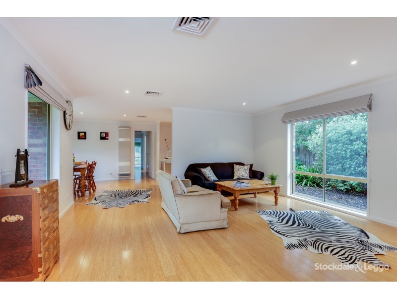 22 Leura Crescent, Rosebud VIC 3939