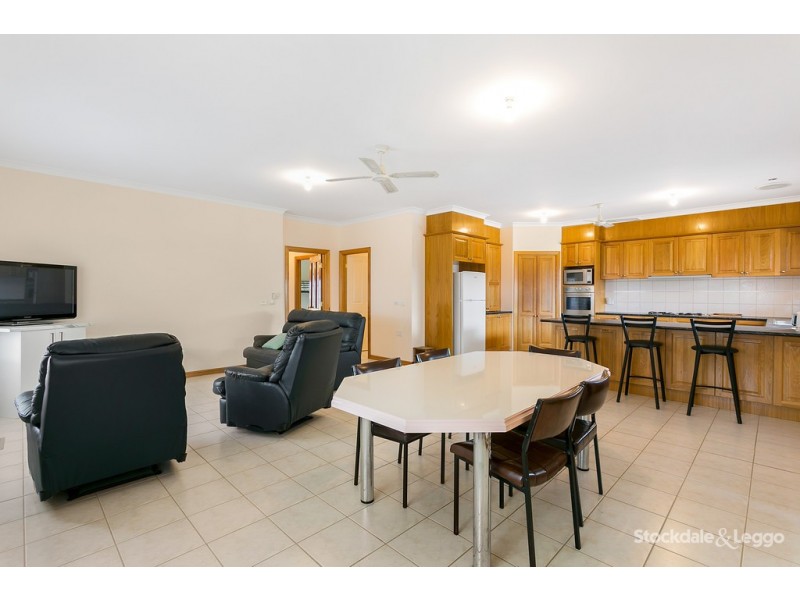 7 Coveside Avenue, Safety Beach VIC 3936