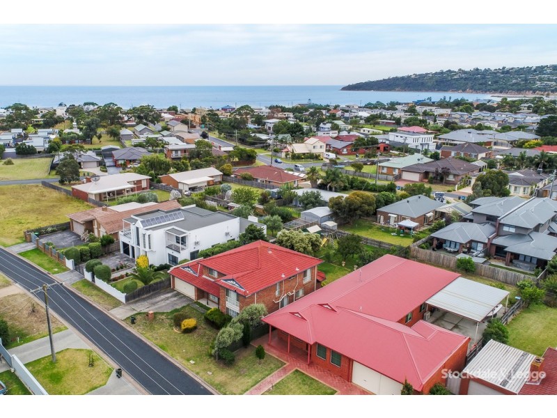 7 Coveside Avenue, Safety Beach VIC 3936