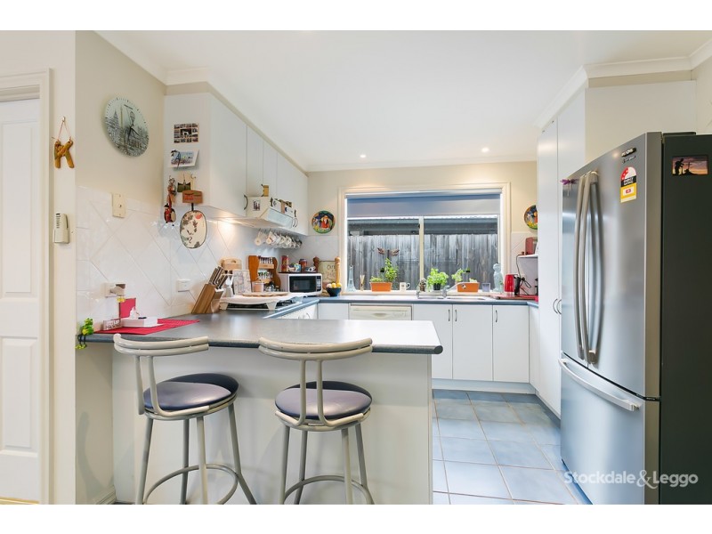 182 Seventh Avenue, Rosebud VIC 3939