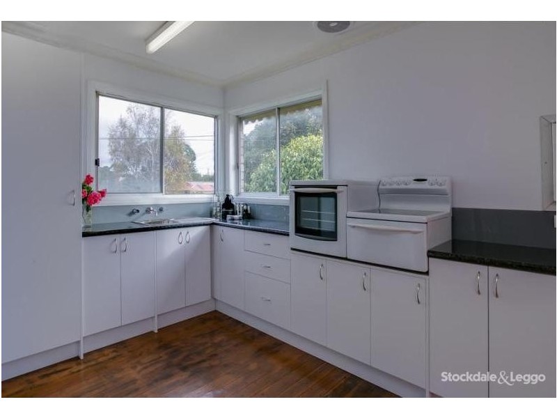 195 Eighth Avenue, Rosebud VIC 3939