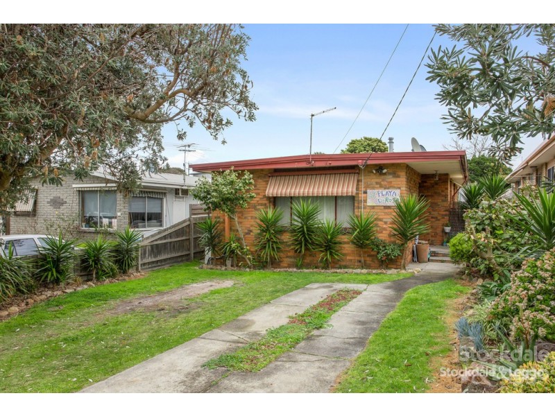 104 Fifth Avenue, Rosebud VIC 3939