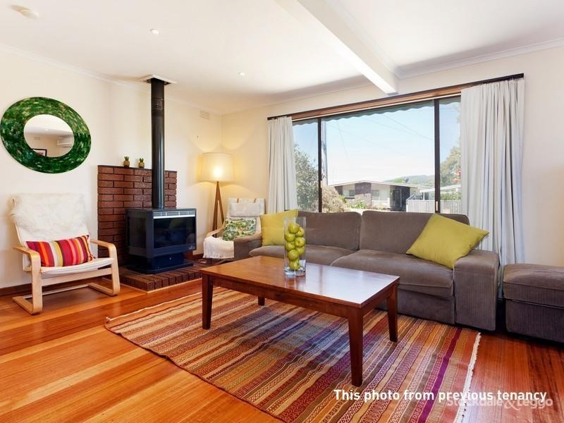 104 Fifth Avenue, Rosebud VIC 3939