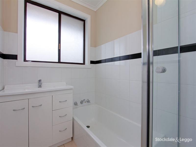 17 Hakea Avenue, Rosebud VIC 3939