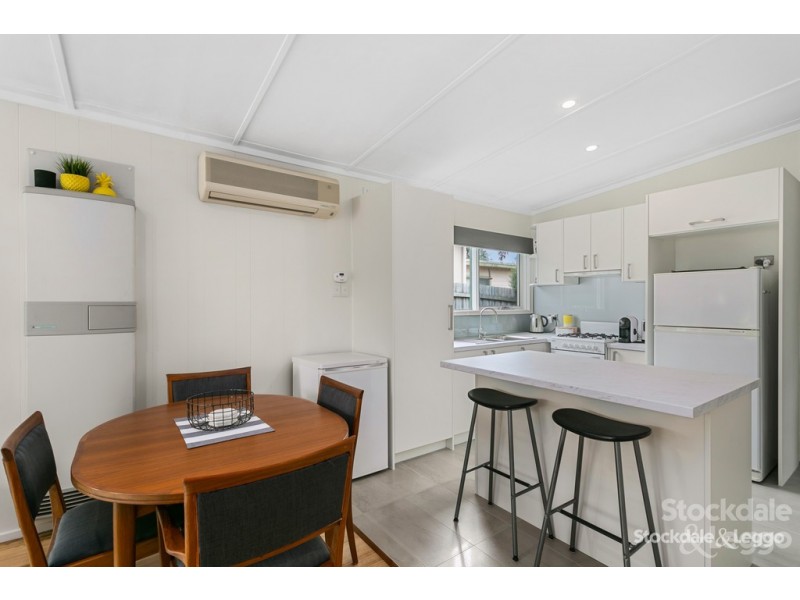 95 Sixth Avenue, Rosebud VIC 3939