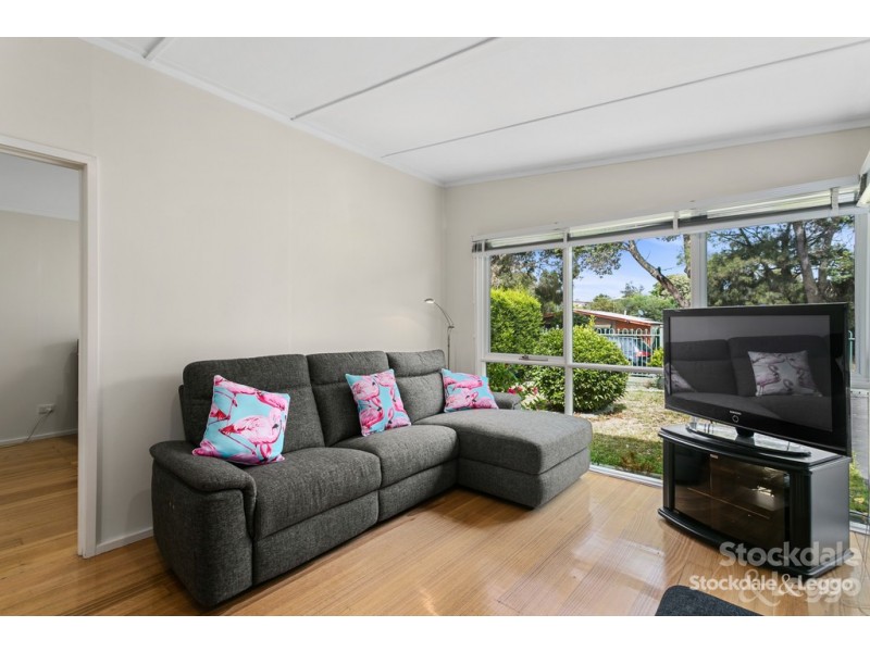 95 Sixth Avenue, Rosebud VIC 3939