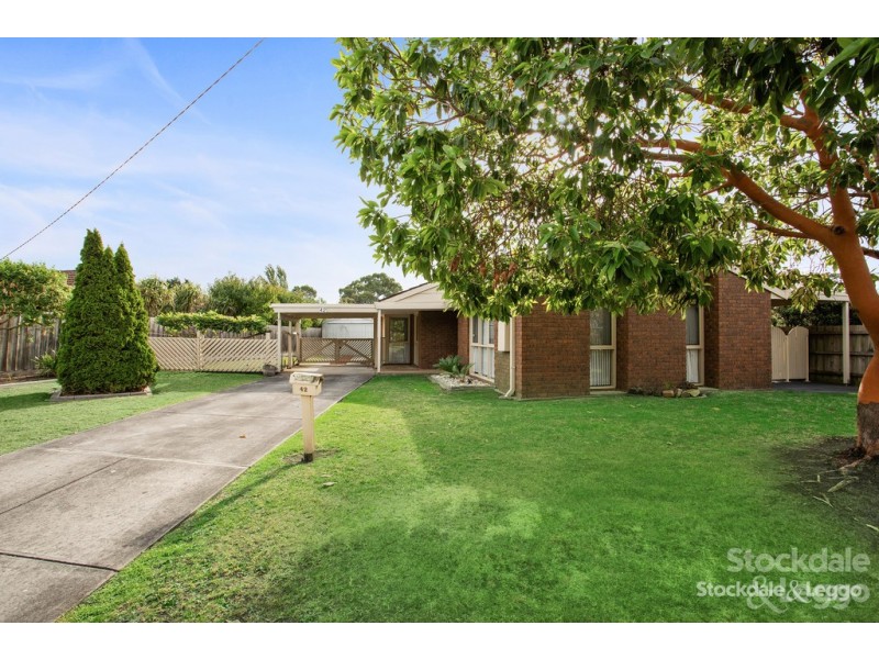 42 Woonton Crescent, Rosebud VIC 3939