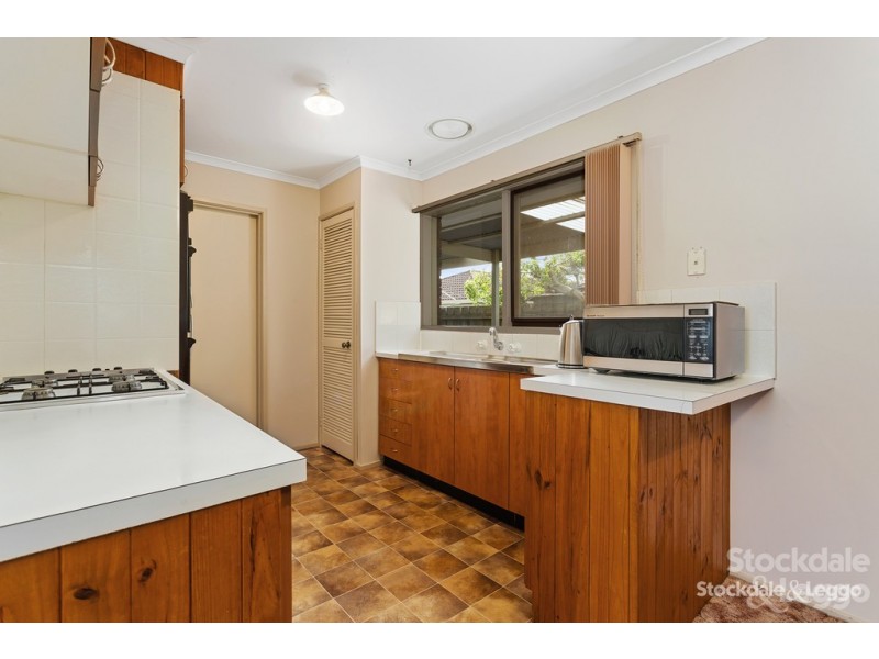 42 Woonton Crescent, Rosebud VIC 3939