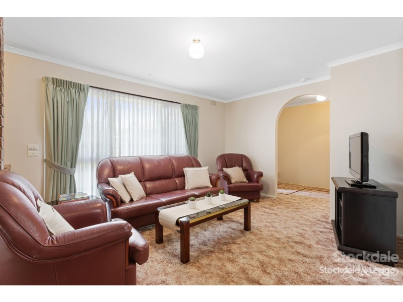 42 Woonton Crescent, Rosebud VIC 3939