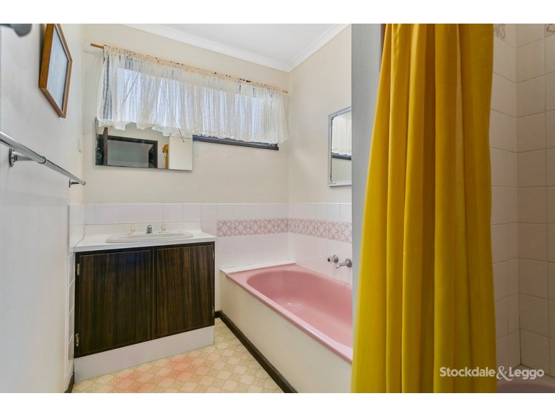 193 Seventh Avenue, Rosebud VIC 3939