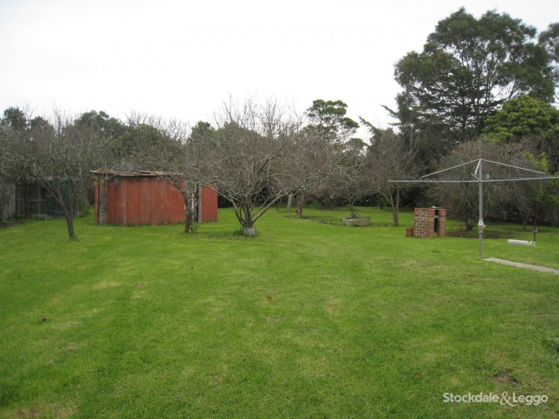 24 Woodlands Grove, Safety Beach VIC 3936