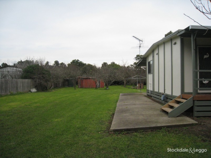 24 Woodlands Grove, Safety Beach VIC 3936