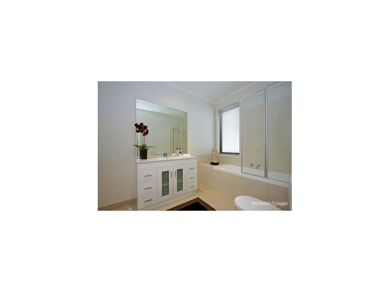 3/90 Warranilla Avenue, Rosebud VIC 3939