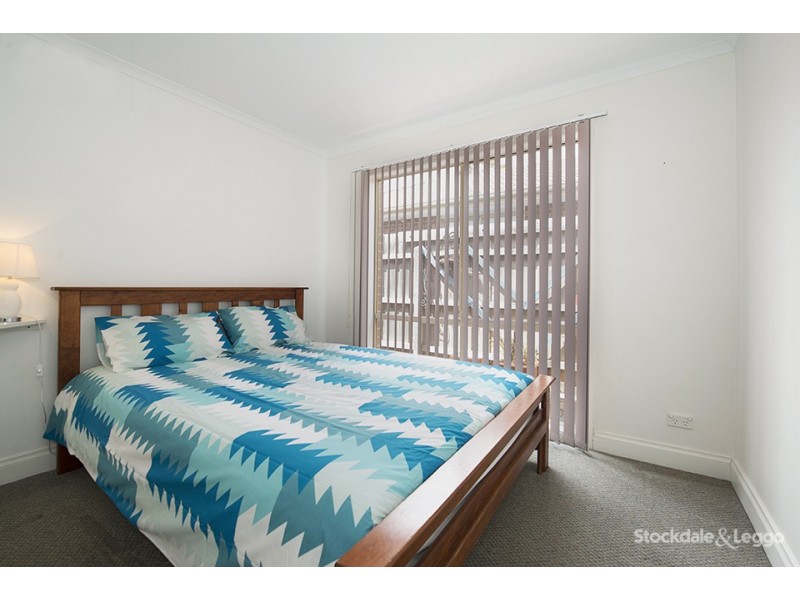 35 First Avenue, Rosebud VIC 3939