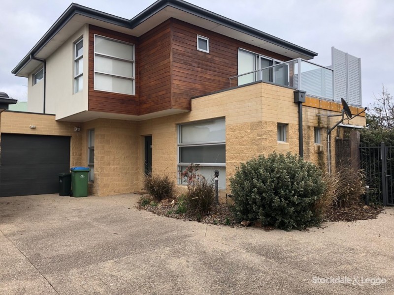 8/115 Dromana Parade, Safety Beach VIC 3936