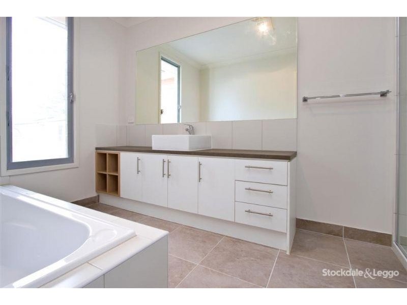 8/115 Dromana Parade, Safety Beach VIC 3936