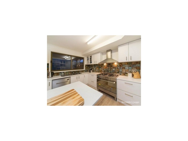 40 Murawa Drive, Rosebud VIC 3939