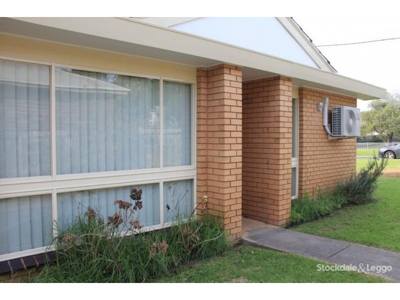 1/8 Seaview Parade, Dromana VIC 3936