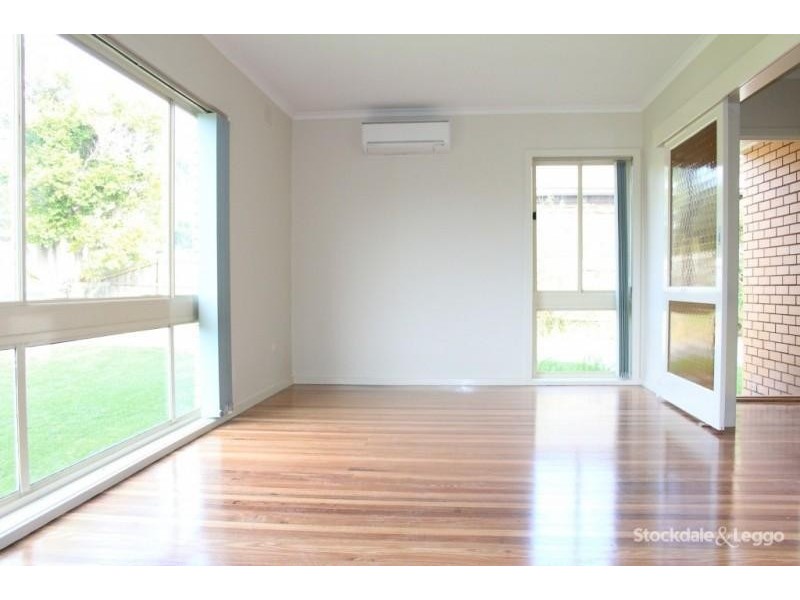 1/8 Seaview Parade, Dromana VIC 3936