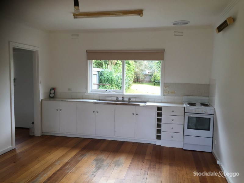 16 Kennington Road, Rosebud VIC 3939