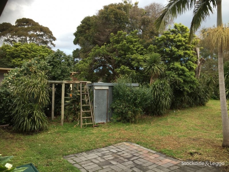 16 Kennington Road, Rosebud VIC 3939