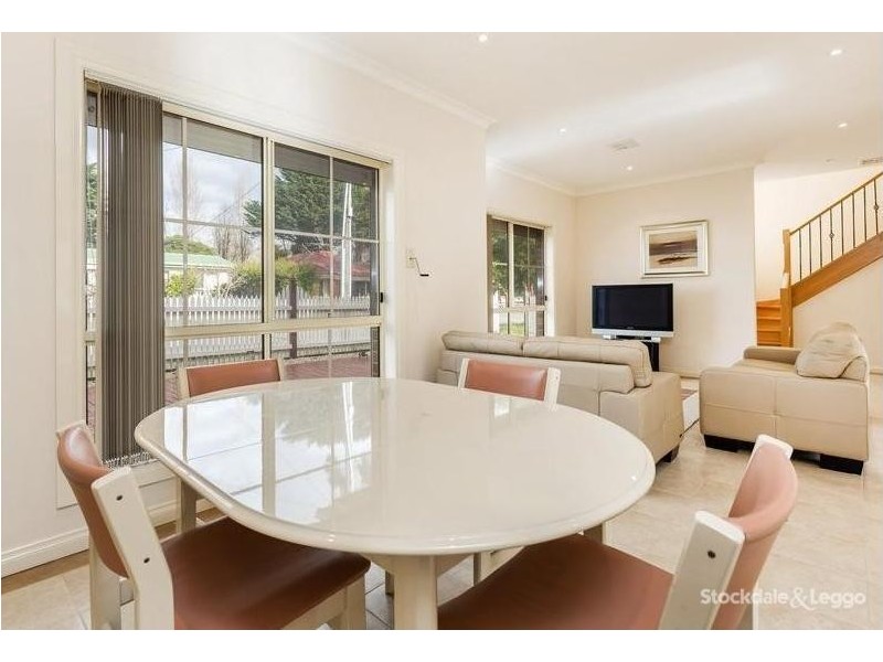 2B Watson Avenue, Dromana VIC 3936