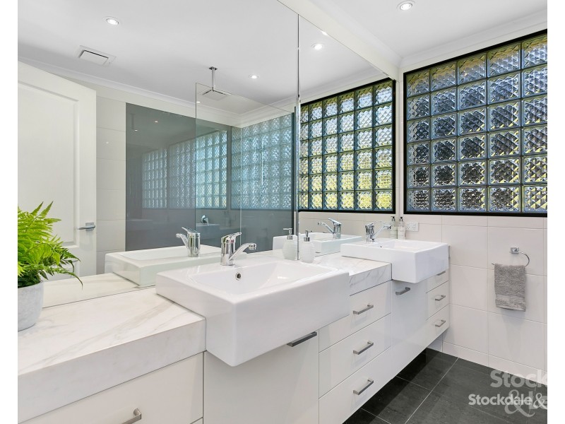 28-30 William Street, Mccrae VIC 3938