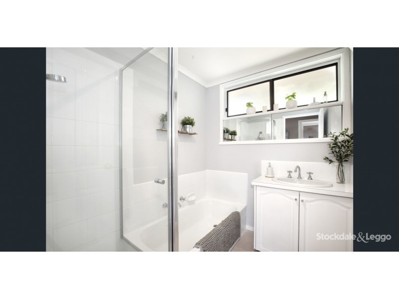 145 Sixth Avenue, Rosebud VIC 3939