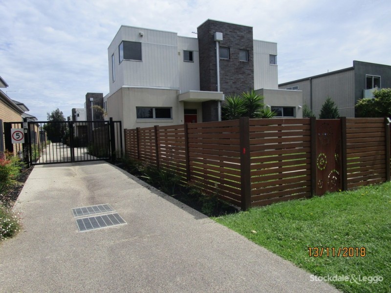 1/85 Dromana Parade, Safety Beach VIC 3936