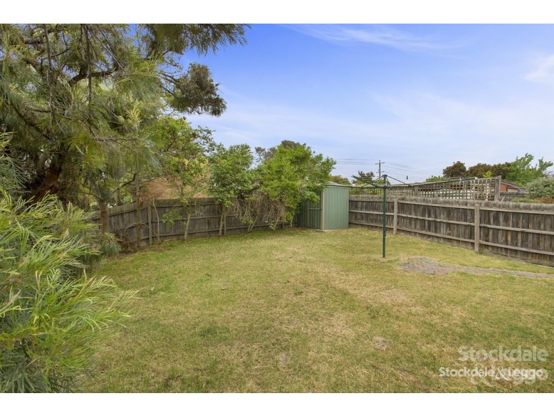 218 Eighth Avenue, Rosebud VIC 3939