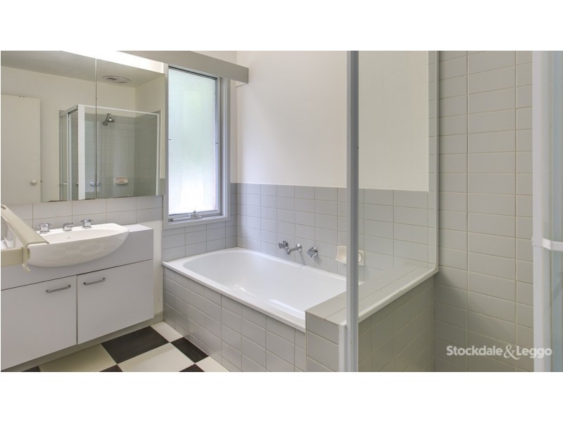 9 Bowen Street, Mccrae VIC 3938