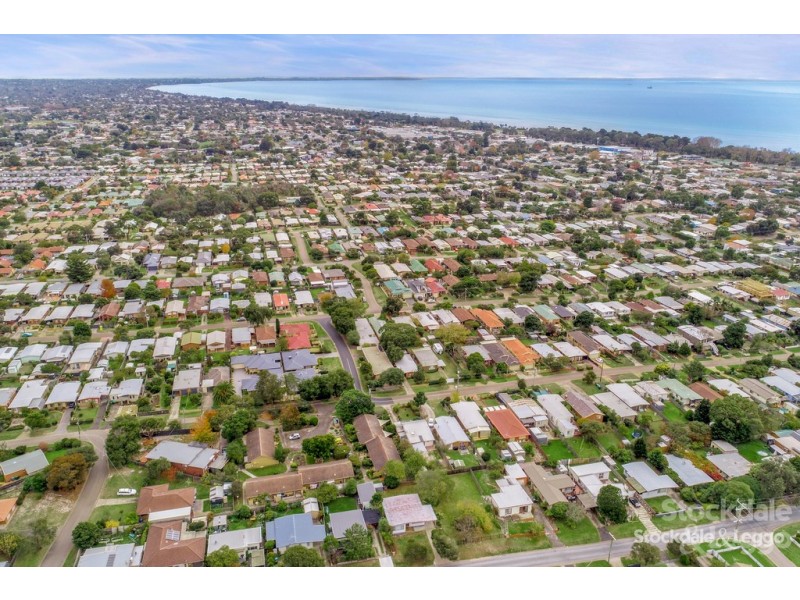 94 Spray Street, Rosebud VIC 3939