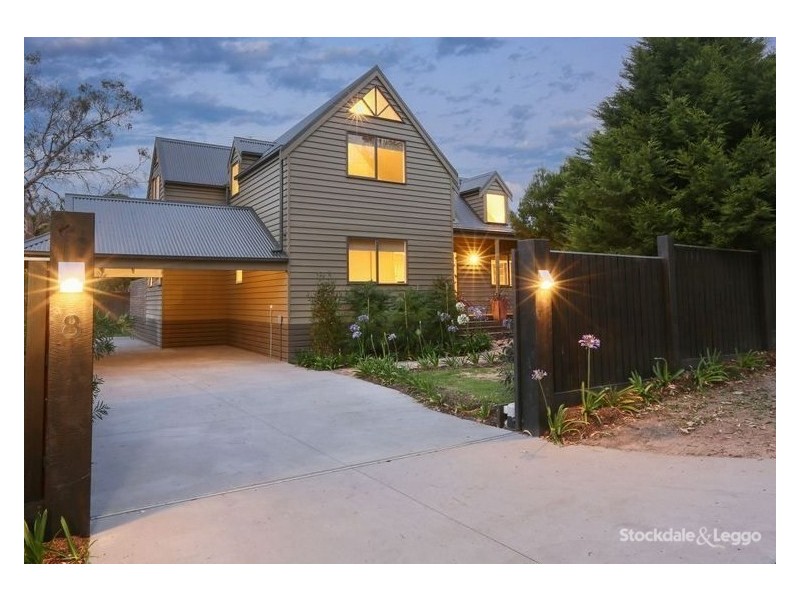 8 Sunningdale Road, Rosebud VIC 3939