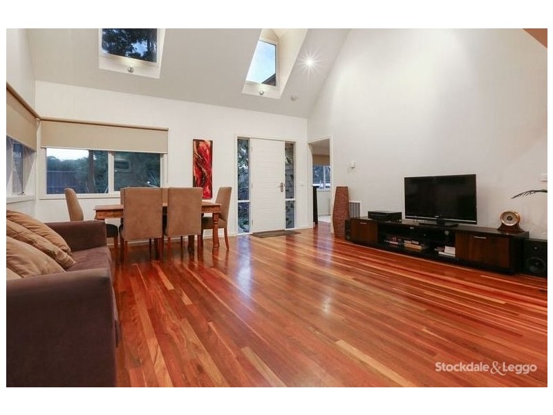 8 Sunningdale Road, Rosebud VIC 3939