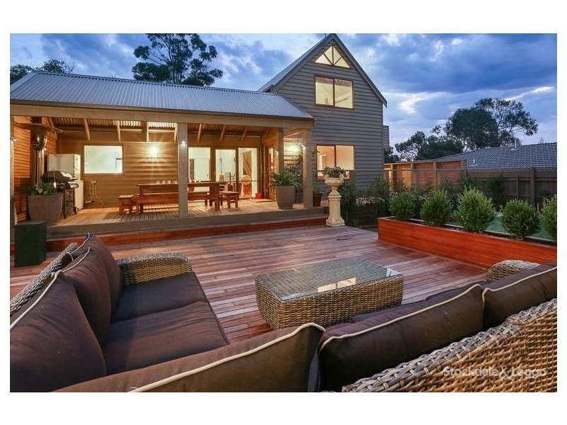 8 Sunningdale Road, Rosebud VIC 3939