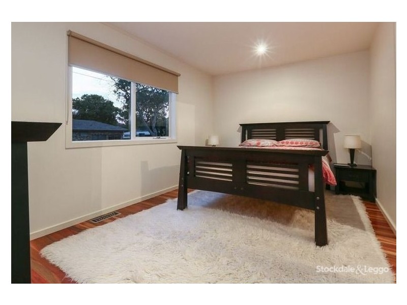 8 Sunningdale Road, Rosebud VIC 3939