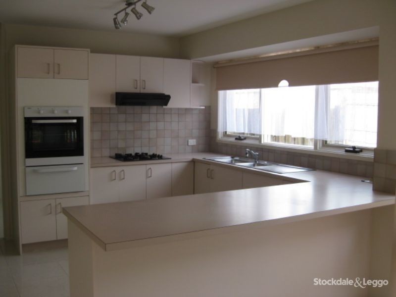 81 Foam Street, Rosebud VIC 3939