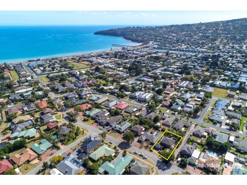49 Victoria Street, Safety Beach VIC 3936